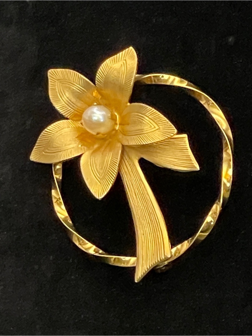 Vintage Charles Reis C.R. Co 12K Gold Filled Cultured Pearl Floral Brooch